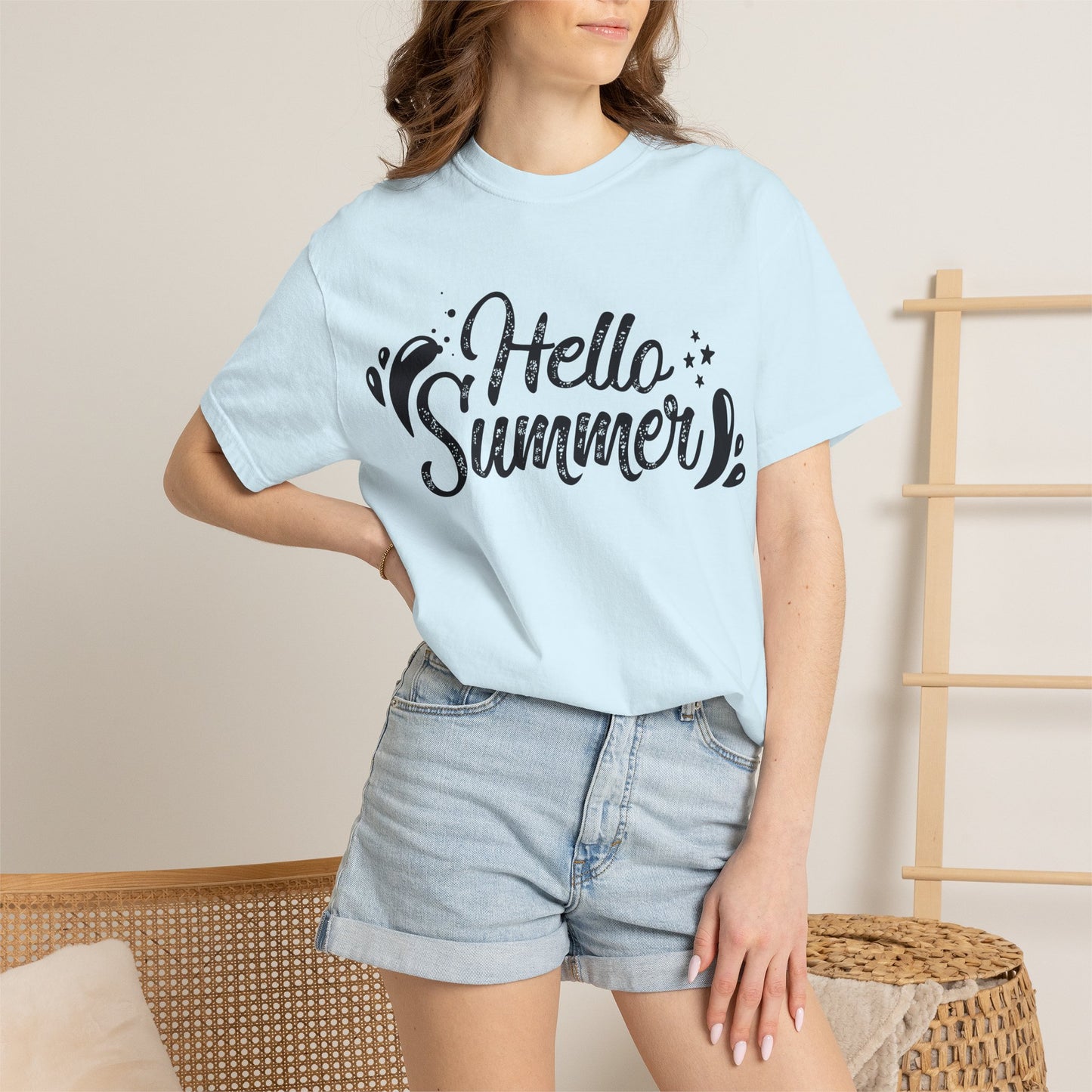 Hello Summer Graphic T-Shirt