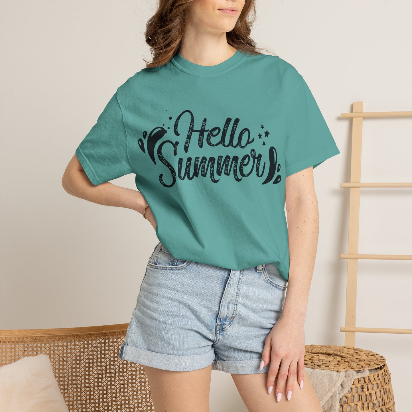 Hello Summer Graphic T-Shirt