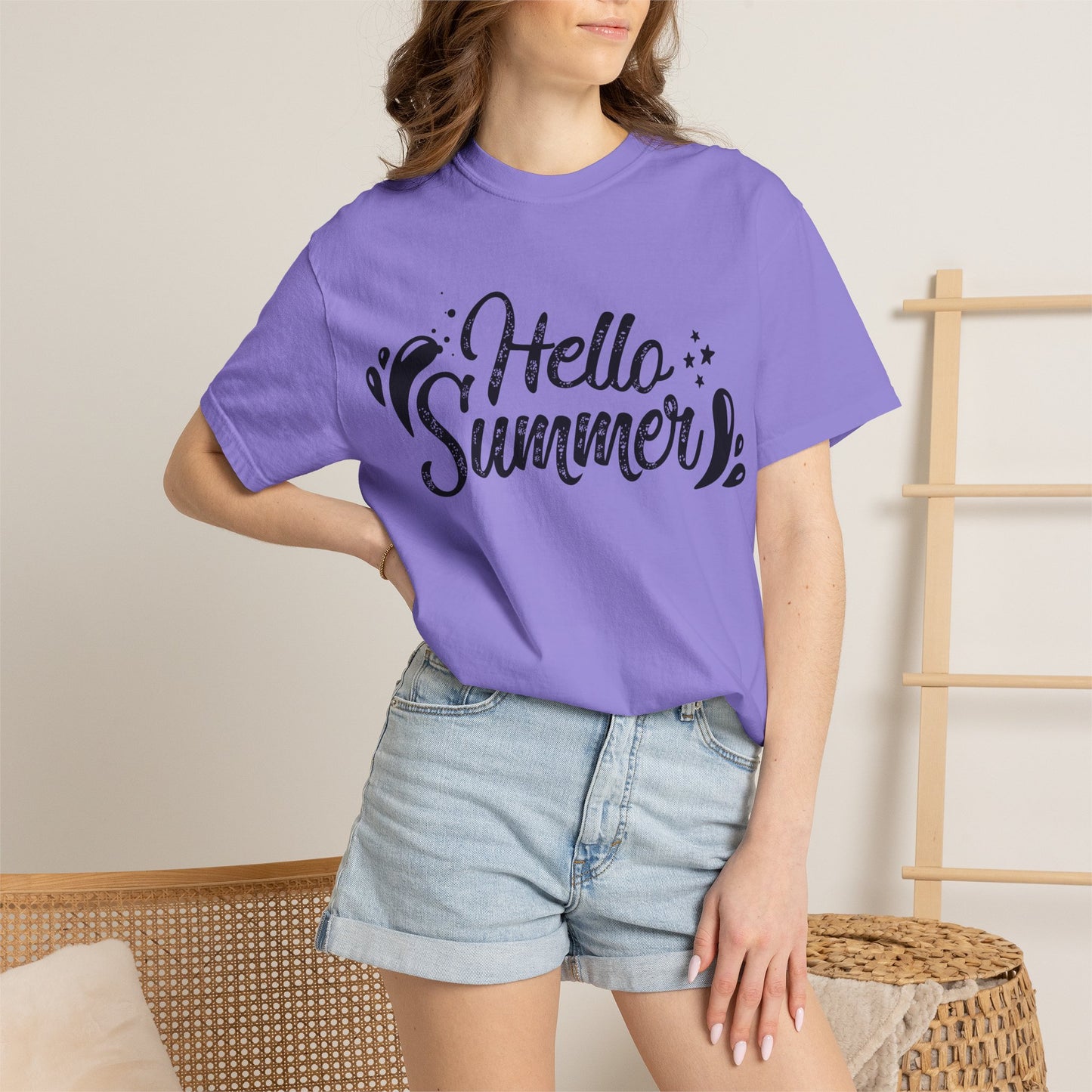 Hello Summer Graphic T-Shirt