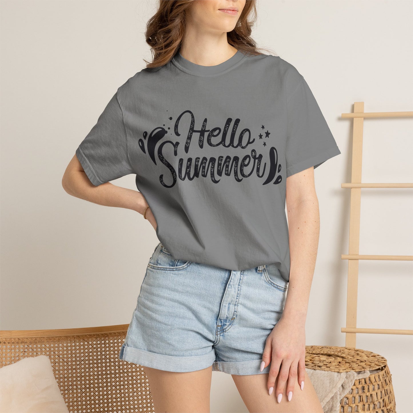 Hello Summer Graphic T-Shirt