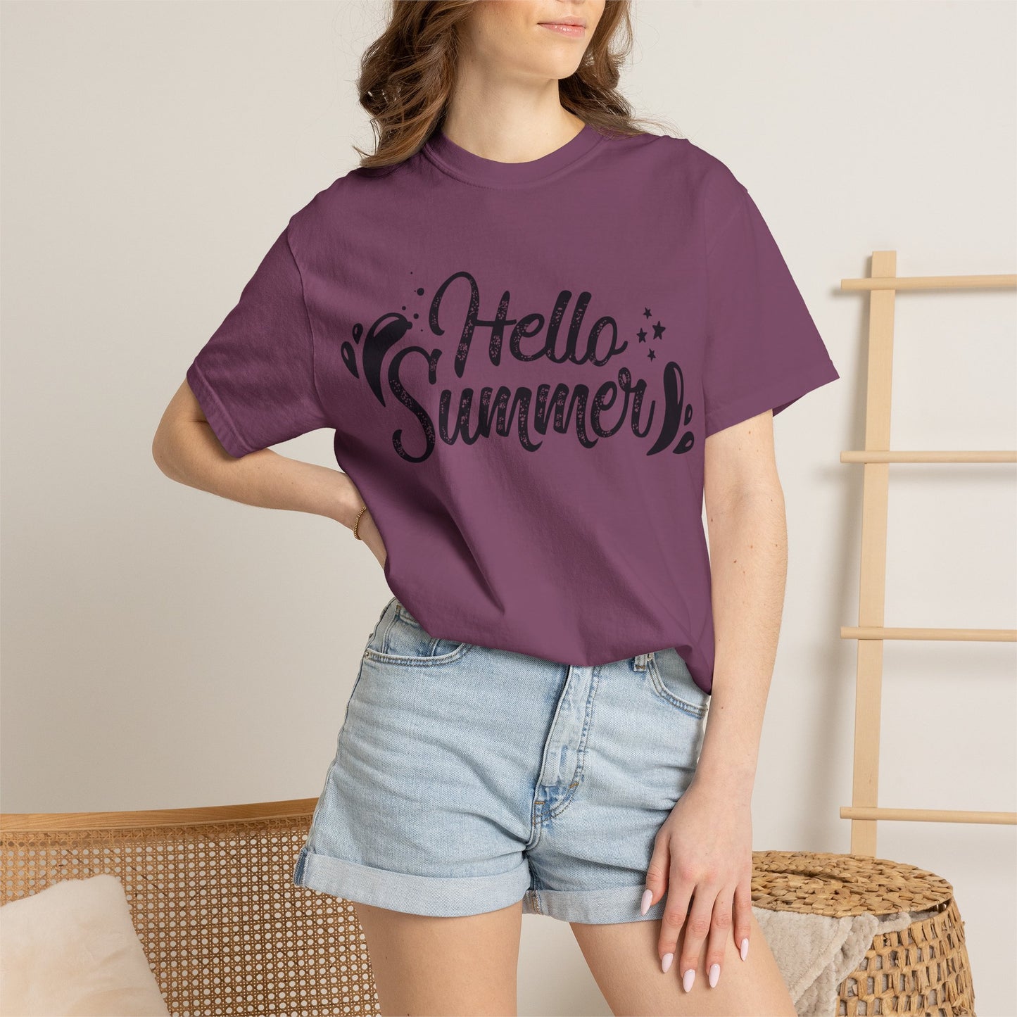 Hello Summer Graphic T-Shirt